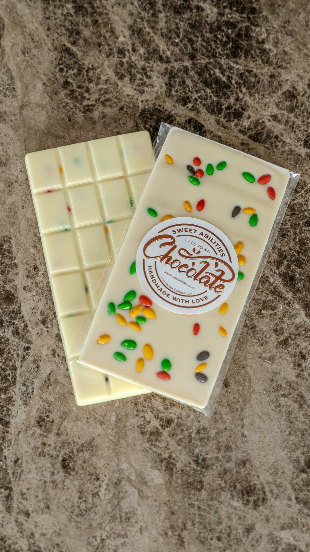 White Chocolate with Candy Sunflower Seeds (100g)